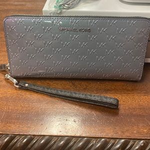 Brand new with tags Michael kors wallet